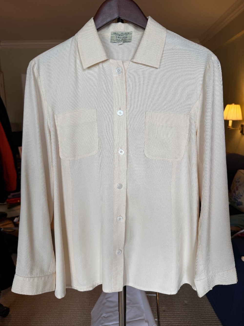 Vintage Italian cream textured button-up blouse by Biella Collezioni